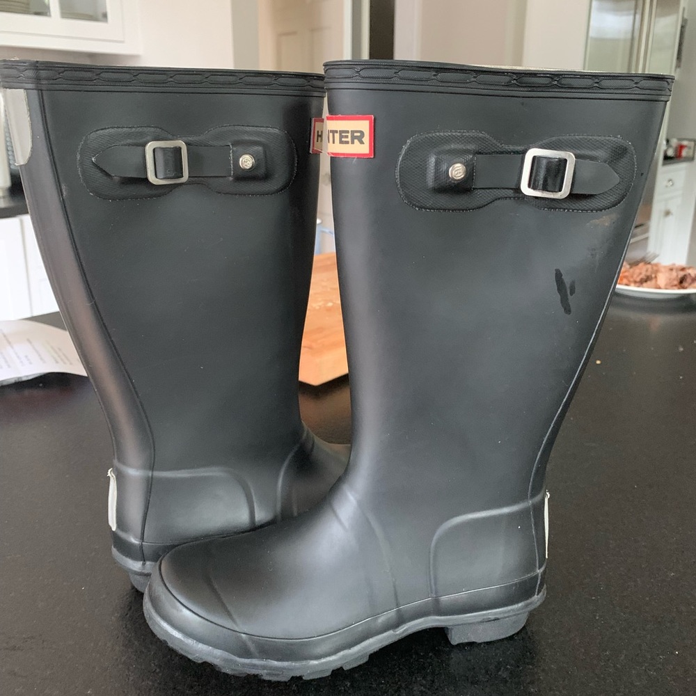 Kids Size 2M/3F Tall Hunter Boots